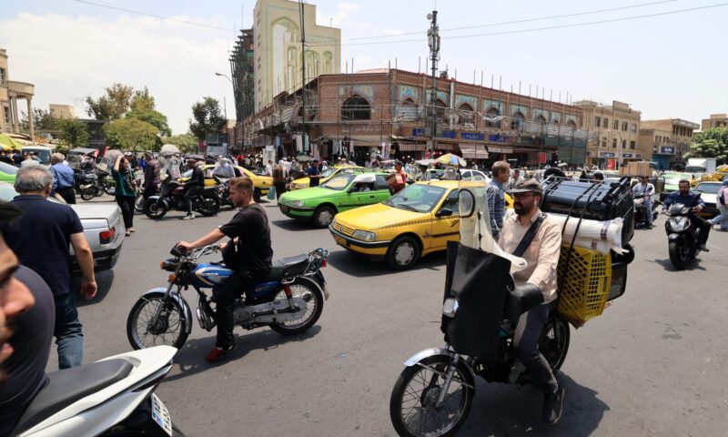 يوم آخر بدون أي ضربات متبادلة بين أمريكا وإيران الأحد