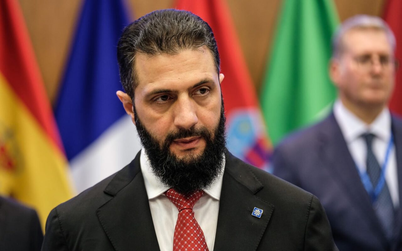 فيديو متداول لـ”تهديد الشرع بالرد على أي هجمات من العراق”.. ما حقيقته؟