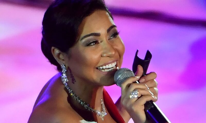 ببروفة.. شيرين عبدالوهاب تستكمل استعداداتها لحفلها المرتقب في مصر