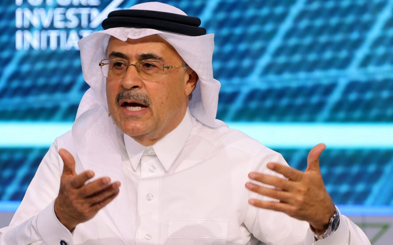 رئيس أرامكو يكشف كمية النفط الخام التي فقدها العالم بسبب حرب إيران