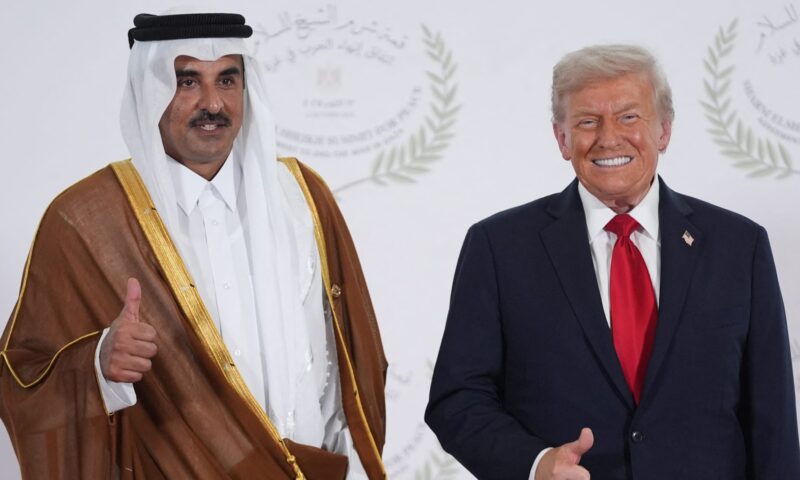 اتصال هاتفي بين ترامب وأمير قطر وسط “تقدم” في مفاوضات إيران