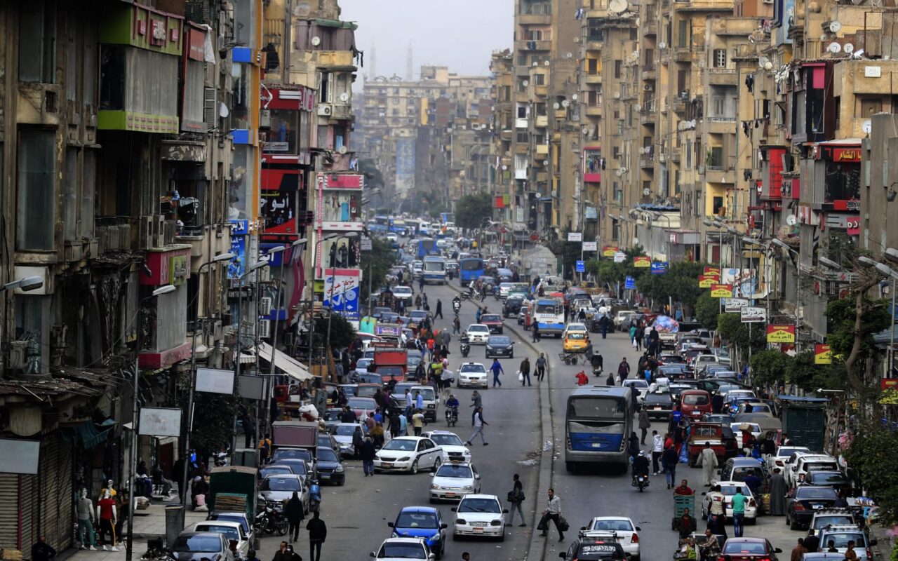 لماذا حذرت هواتف أندرويد مستخدميها وصمت آيفون خلال زلزال مصر؟