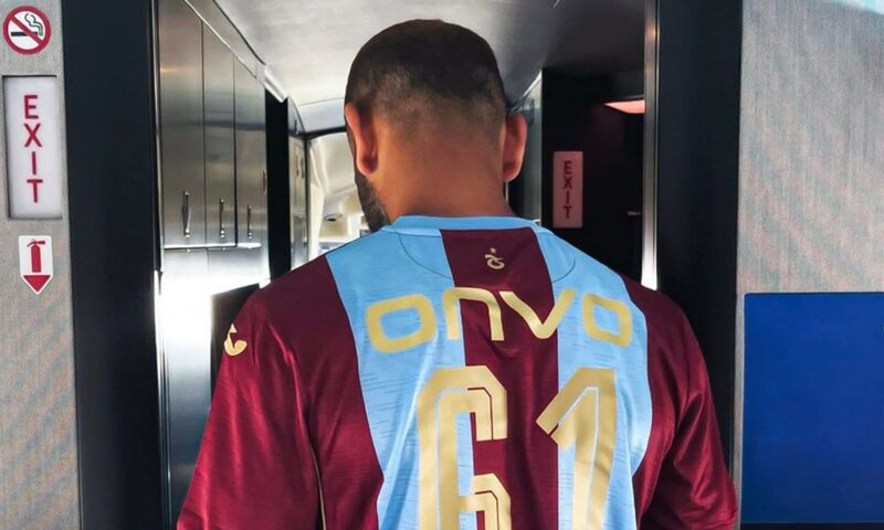 ما السر وراء ارتداء محمد صلاح القميص رقم “61” مع طرابزون سبور؟