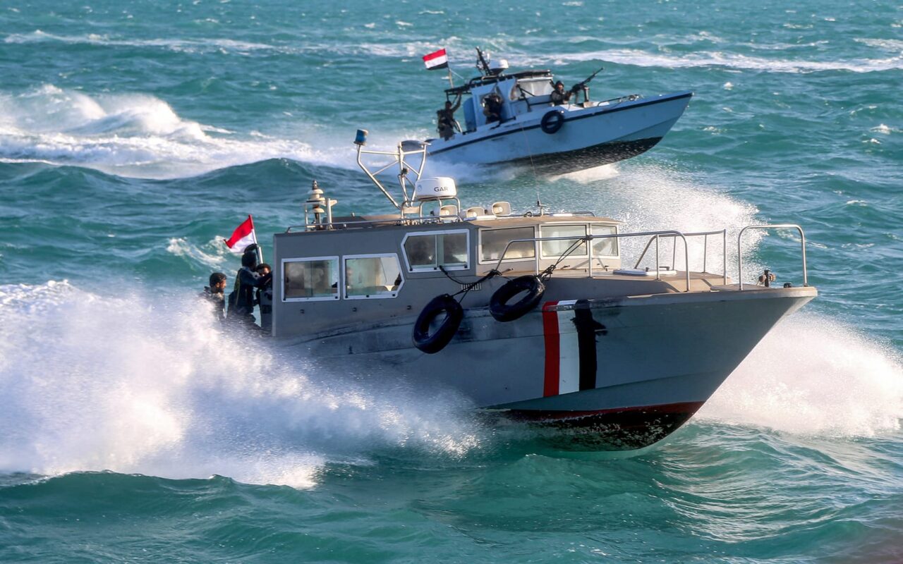 الحوثيون يعلنون “مهاجمة ناقلة نفط سعودية في خليج عدن”