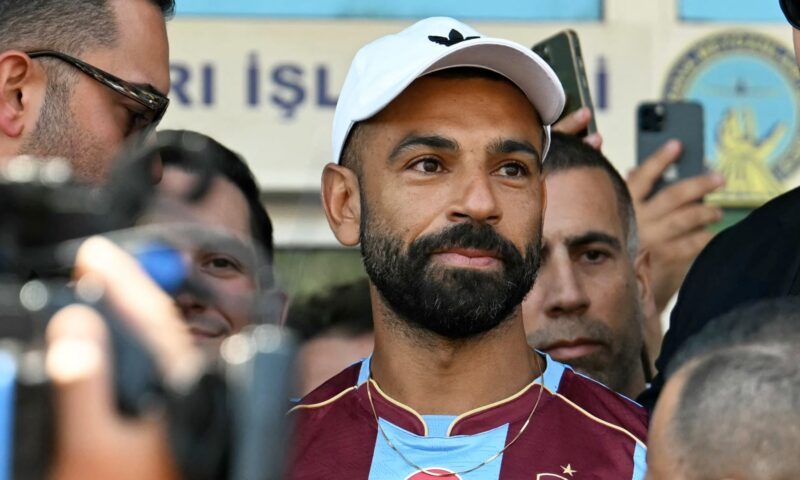 حساب مسلسل “هذا البحر يفيض” على منصة “إكس” يرحب بمحمد صلاح