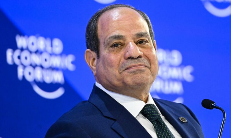 مصر.. السيسي يوجه رسالة لناشئات اليد بعد إنجاز كأس العالم