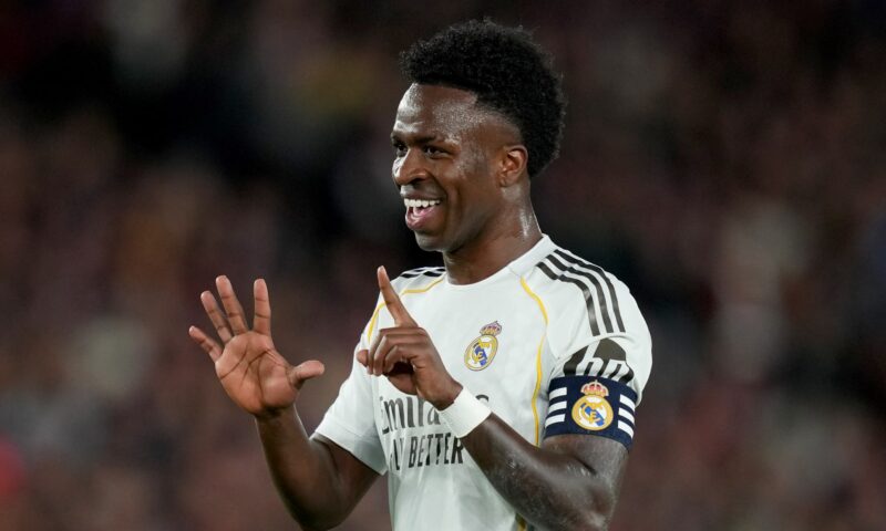 ريال مدريد يجدد عقد فينيسيوس جونيور.. ما أول تعليق للاعب؟
