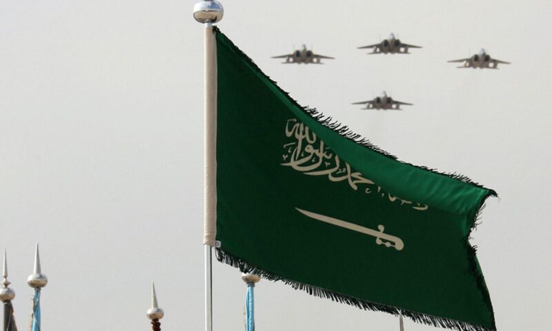 مسؤول سعودي لـCNN: المملكة تتأهب لهجوم تشنه ميليشيات عراقية بالتعاون مع الحوثيين