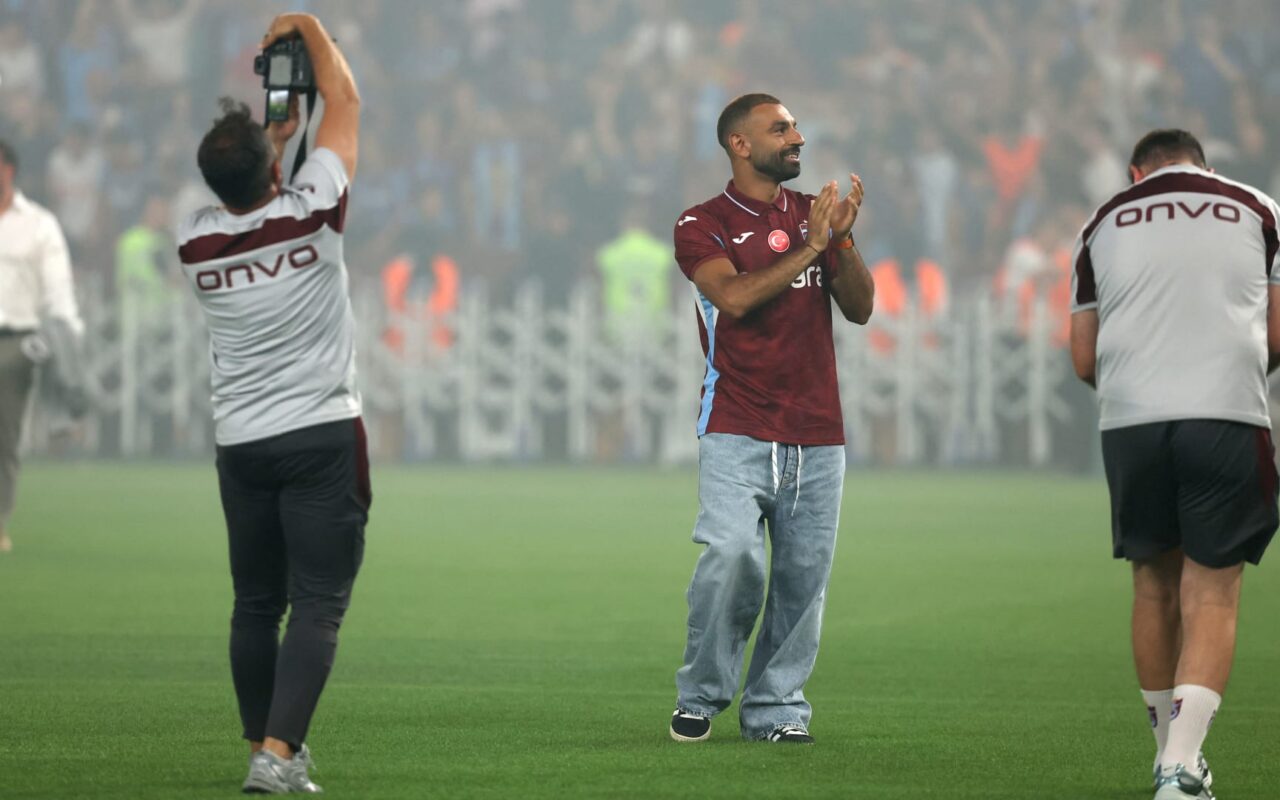 رأي.. عزالدين يكتب: رغم الاستقبال الأسطوري.. هل تسرع صلاح بالانتقال إلى تركيا؟