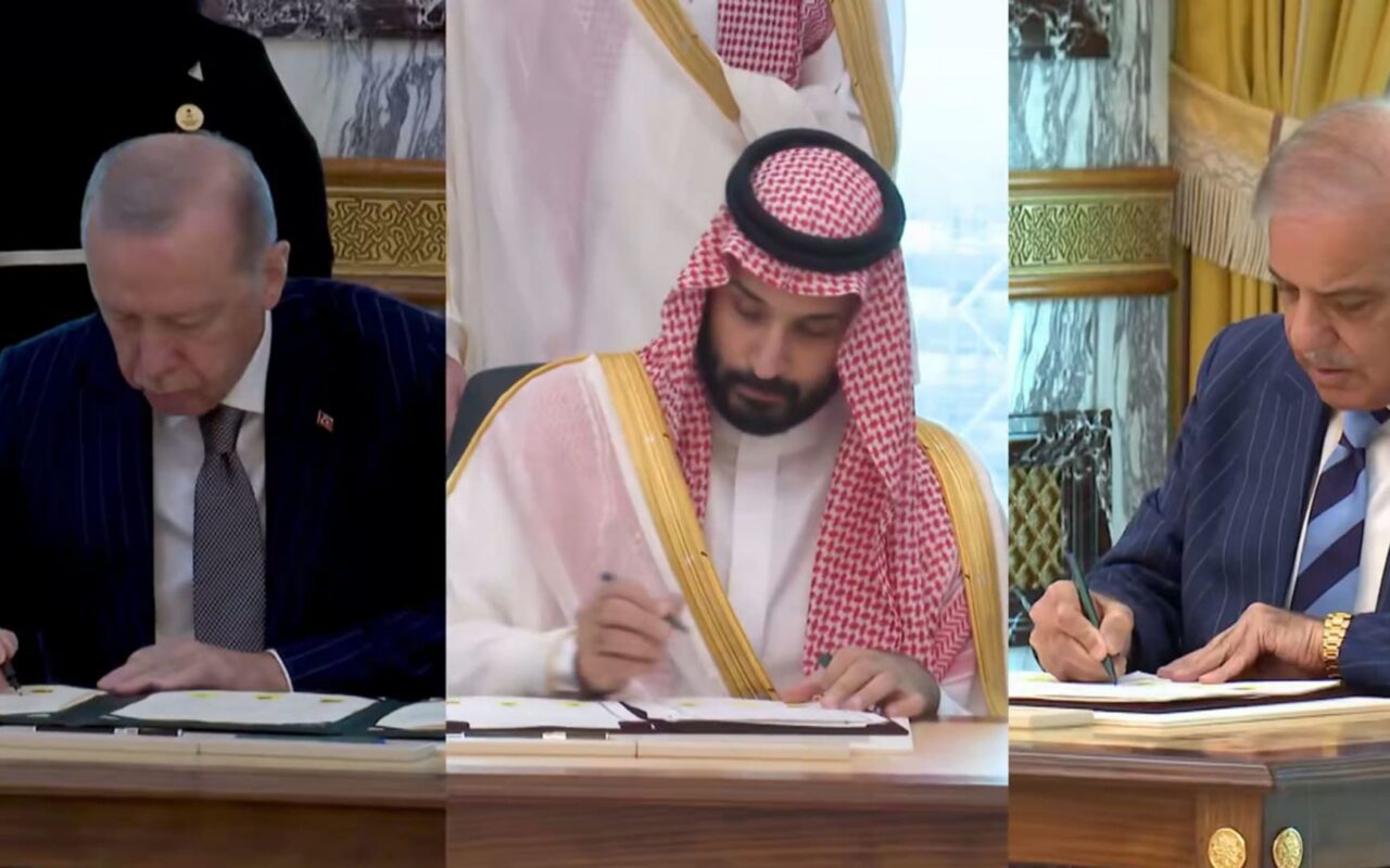 أمير سعودي يرد وسط جدال حول الاتفاقية الدفاعية التركية الباكستانية السعودية