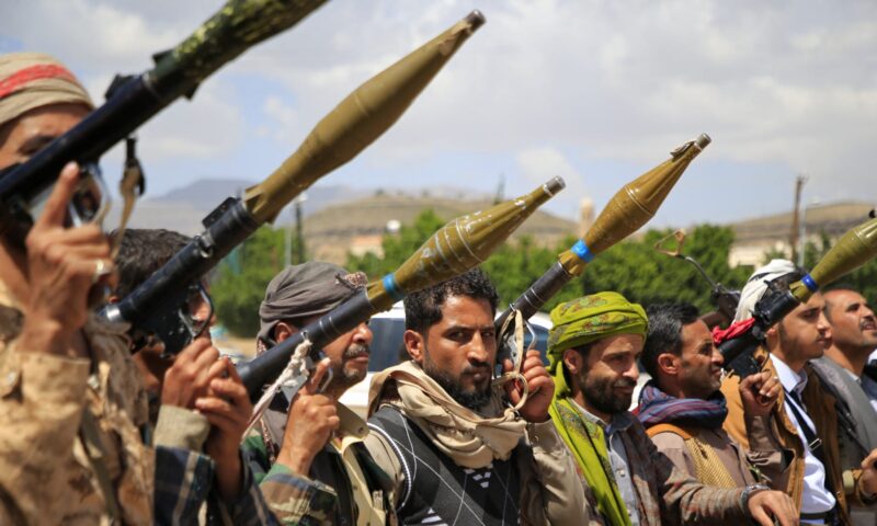 مسؤول حوثي لـCNN: أوامر شن عمليات ضد السعوديين لا تأتي من إيران