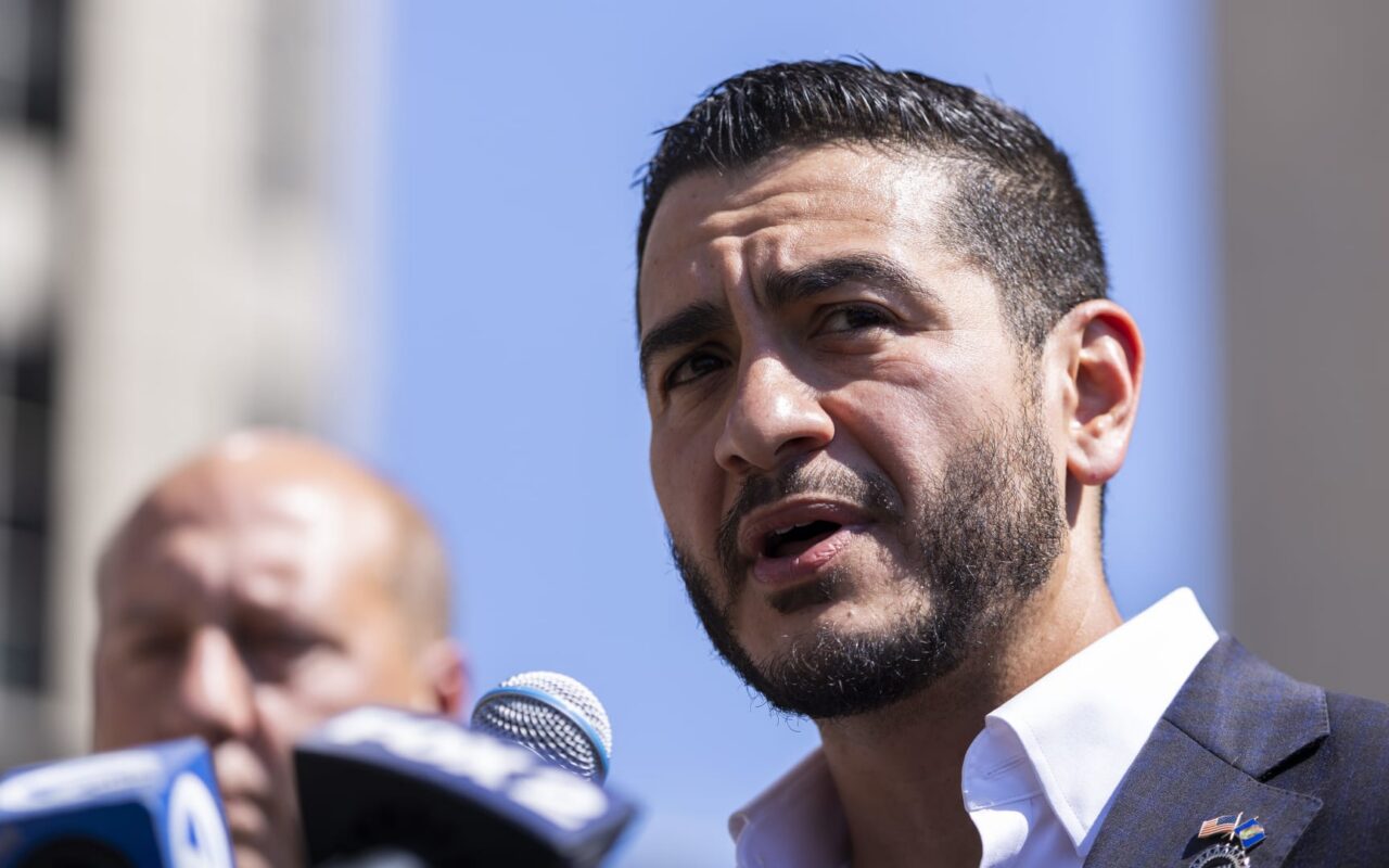 عبد الرحمن السيد يكشف لـCNN عن محادثة “ودية للغاية” مع باراك أوباما.. هل سيدعمه؟