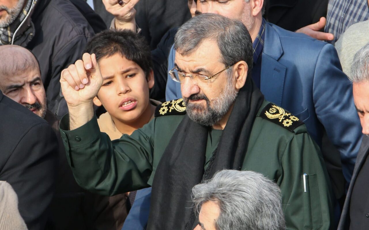 “براغماتي متشدد”.. من هو محسن رضائي الأمين العام الجديد لمجلس الأمن القومي في إيران؟
