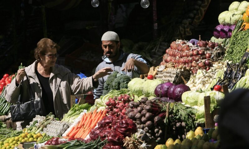 مصر.. ارتفاع التضخم السنوي إلى 14.9% وسط ترقب لقرار الفائدة