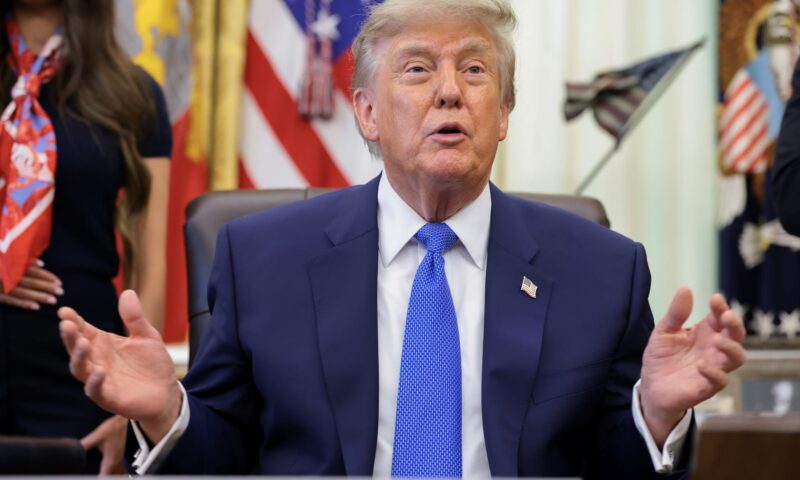 ترامب: أزلنا الألغام من مضيق هرمز.. ونسيطر عليه بنسبة 100%