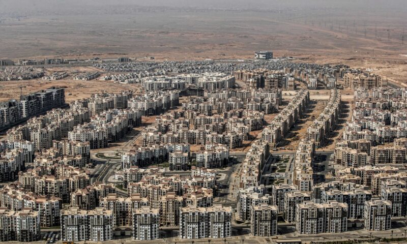 مصر.. تشديد الرقابة على المشروعات العقارية لضمان حقوق المشترين