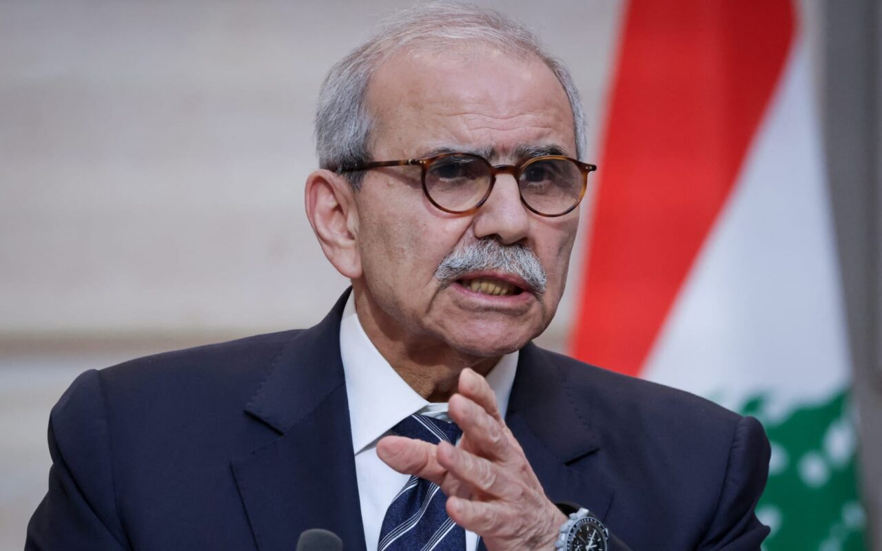 “هناك من دخل إلى حسابي وحذفه”.. رئيس وزراء لبنان يُعيد نشر بيان حول “اعتداءات إسرائيل” في الجنوب
