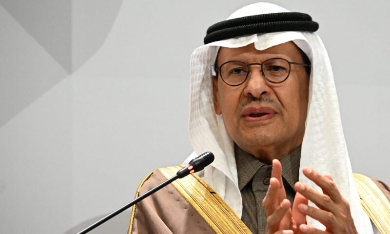 3 أوامر ملكية في السعودية شملت منصبا إضافيا لعبدالعزيز بن سلمان وإعادة تشكيل مجلس الوزراء
