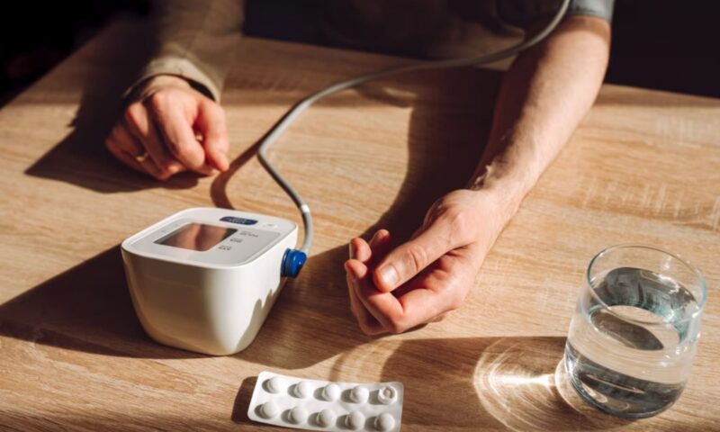 دراسة: توسيع نطاق علاج ارتفاع ضغط الدم قد ينقذ آلاف الأرواح