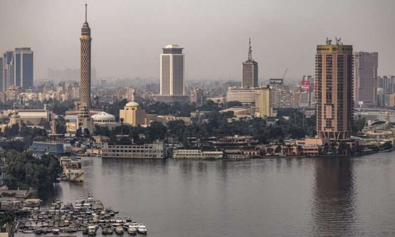 مصر.. ضحايا جراء انفجار “أسطوانة هيليوم” داخل مول ووزارة الداخلية ترد على أنباء “سقوط مصعد”