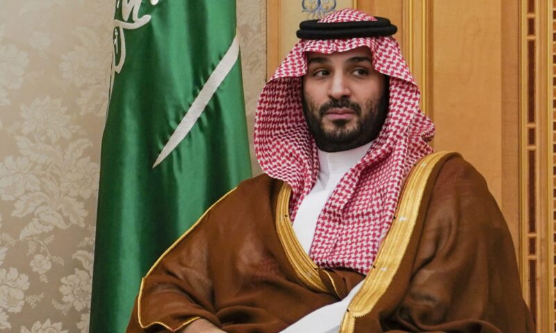 محمد بن سلمان يلتقي قائد “سنتكوم”.. وبحثا هذه القضايا