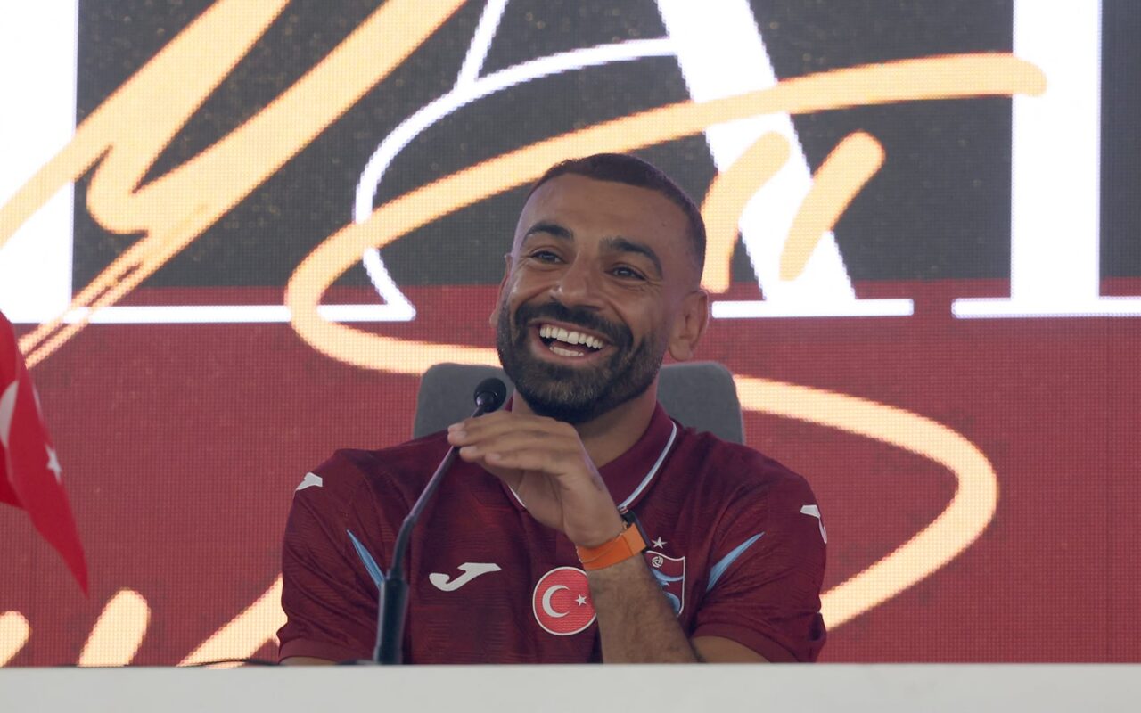 “كأن الشعبين المصري والتركي تعانقا”.. فيدان يعلق على الاهتمام بمحمد صلاح بعد انتقاله لنادي طرابزون سبور