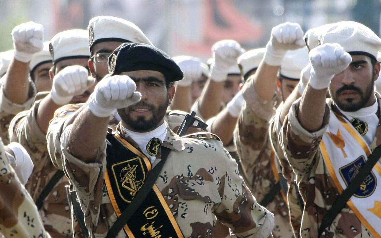 الحرس الثوري الإيراني يرد على مزاعم ترامب بوجود قناة اتصال سرية معه