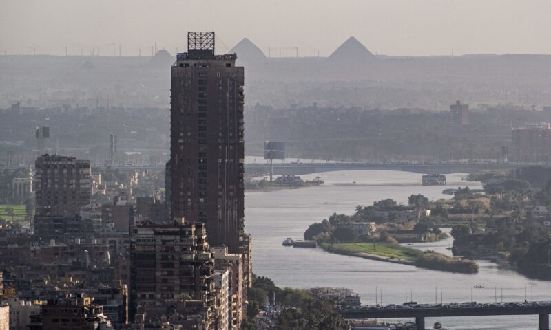 هل تعود مصر إلى رفع الفائدة؟.. صندوق النقد يوصي بالتشديد وخبراء يترقبون مسار التضخم