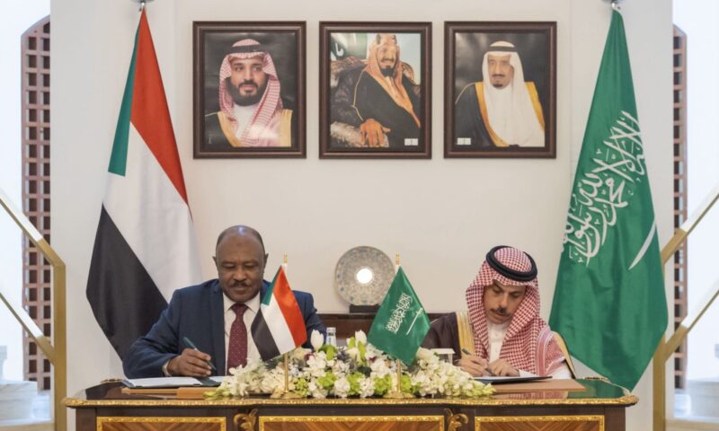 مجلس تنسيق جديد بين السعودية والسودان.. و10 ملفات على طاولة التعاون