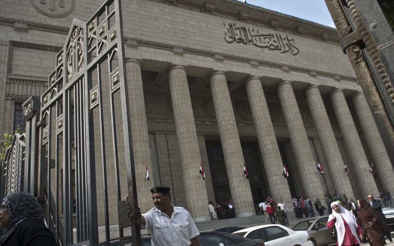 قتل ابنته و3 آخرين.. قرار جديد من النيابة المصرية بحق متهم جريمة “15 مايو”