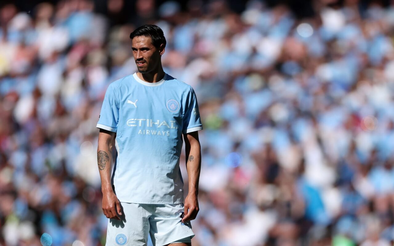 لاعب مانشستر سيتي تيجاني رايندرز ينتقل إلى نادٍ سعودي