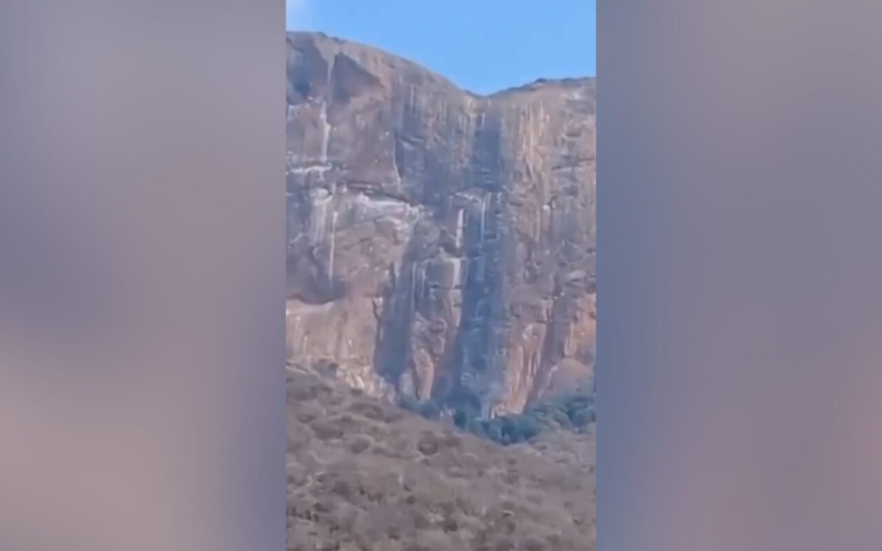بينهم 5 أمريكيين ومدير استخبارات الإكوادور.. مقتل 7 أشخاص في تحطم مروحية بكينيا