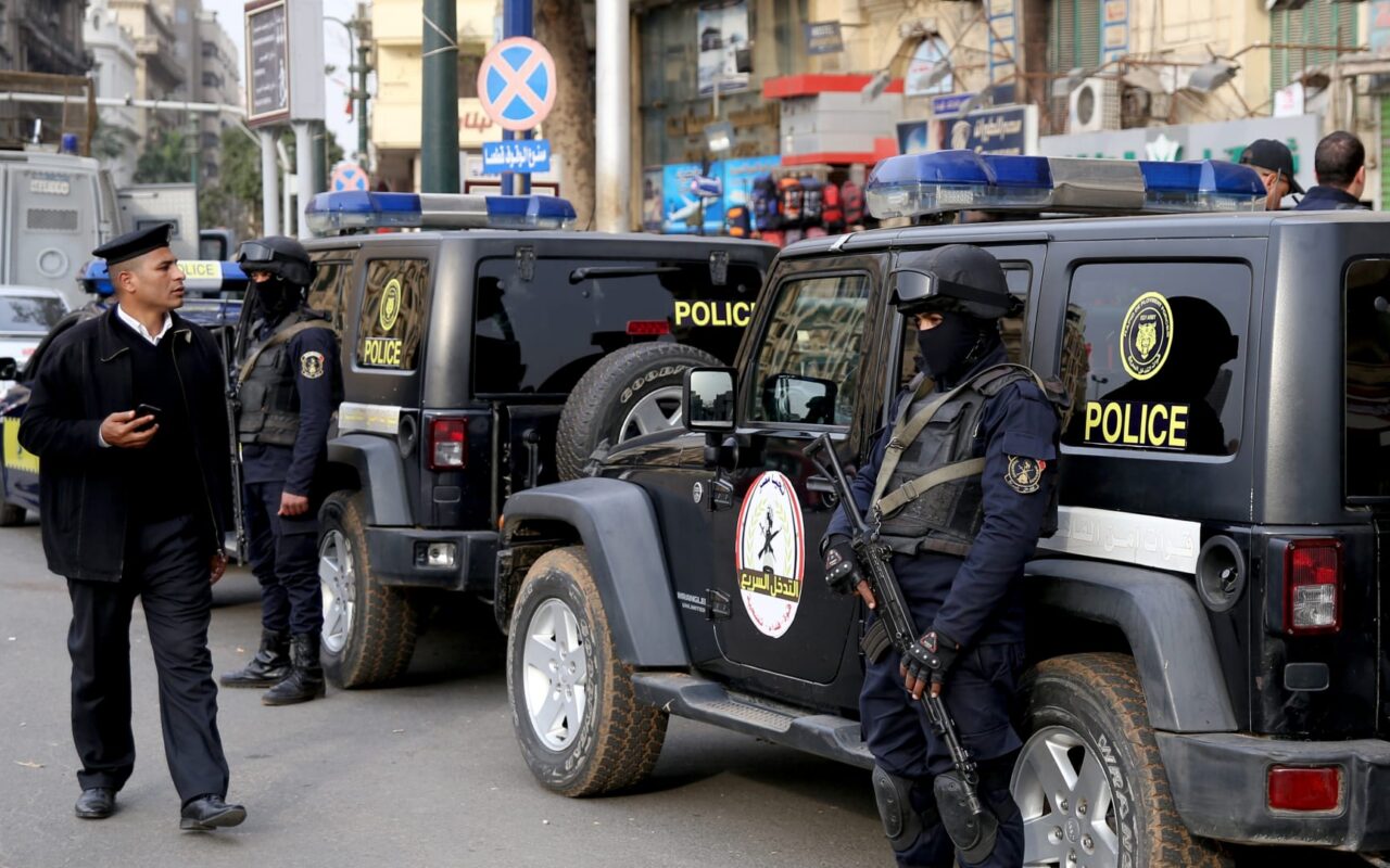 مصر.. الداخلية توضح حقيقة وفاة شخص محبوس بقسم شرطة “تحت التعذيب”