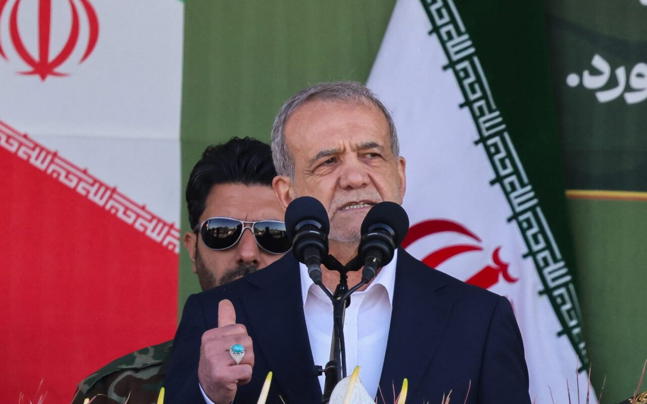 الرئيس الإيراني: من الأفضل إنهاء الحرب الآن ونحن في موقف قوة