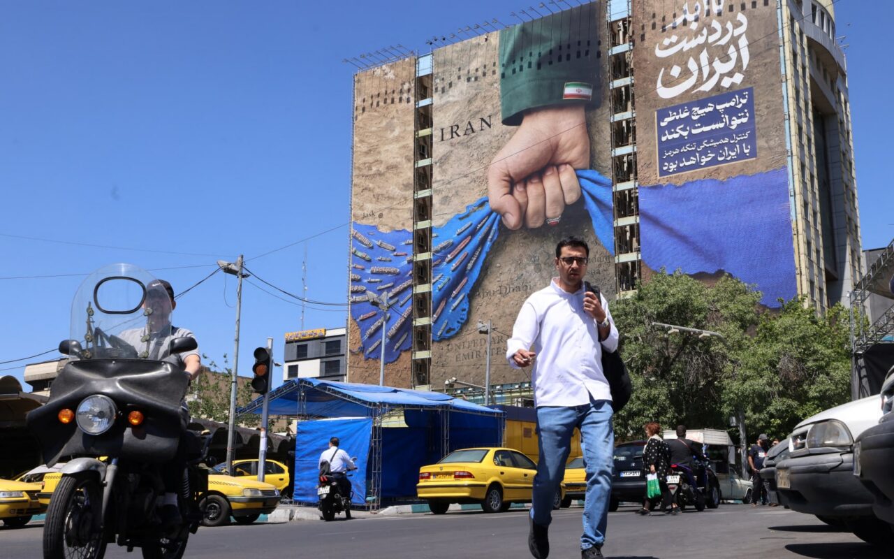 دعوة بزشكيان لإنهاء الحرب.. ما الذي تكشفه عن الموقف داخل إيران؟