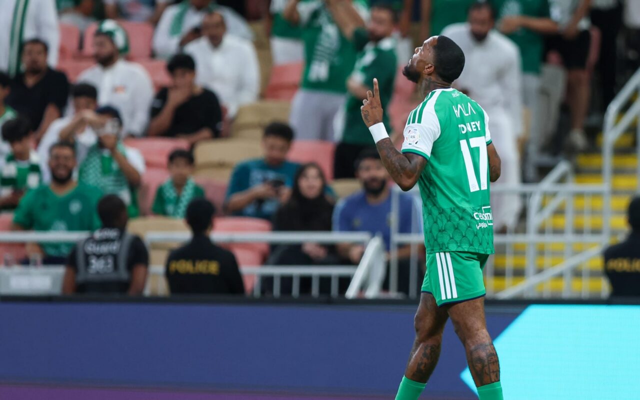 تعليق مُثير من حساب الدوري السعودي على تسجيل إيفان توني هاتريك أمام أبها