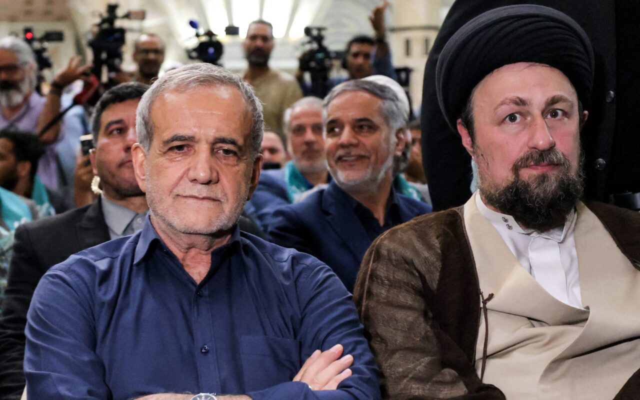 حفيد الخميني: إيران خرجت “مرفوعة الرأس” من الحرب مع أمريكا والنظام أكثر قوة