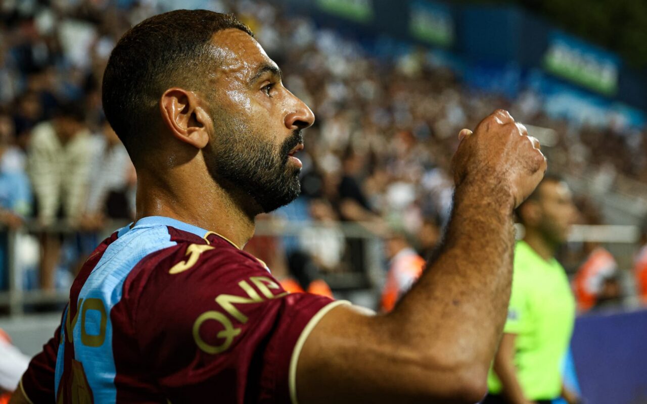 مغنية تركية تهدي أغنية لمحمد صلاح بعد تألقه مع ناديه.. وهذه كلماتها