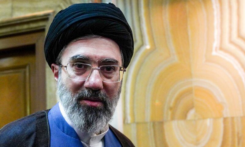 ترامب عن مجتبى خامنئي: لا أعتقد أنه مات.. لكنه تعرض لإصابات بالغة