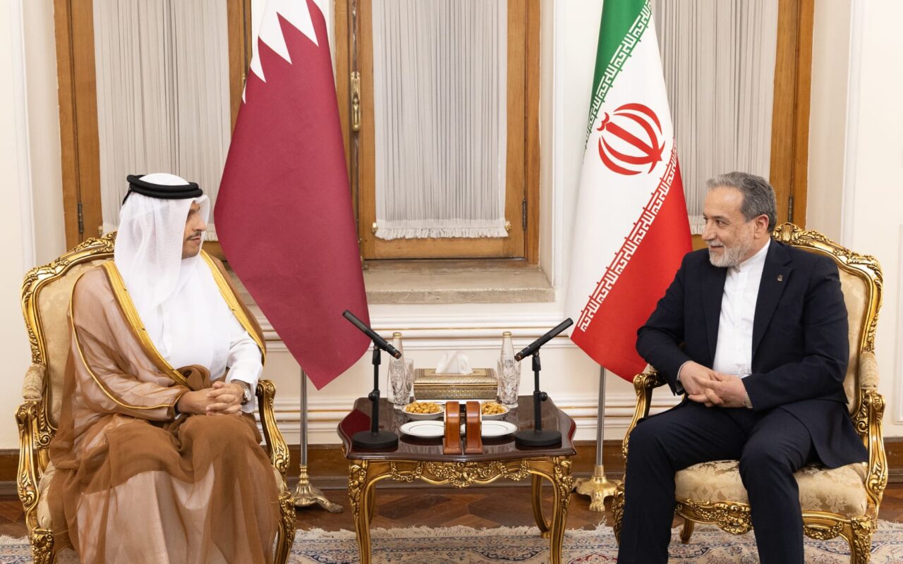 رئيس وزراء قطر من طهران: يجب احترام سيادة دول الجوار