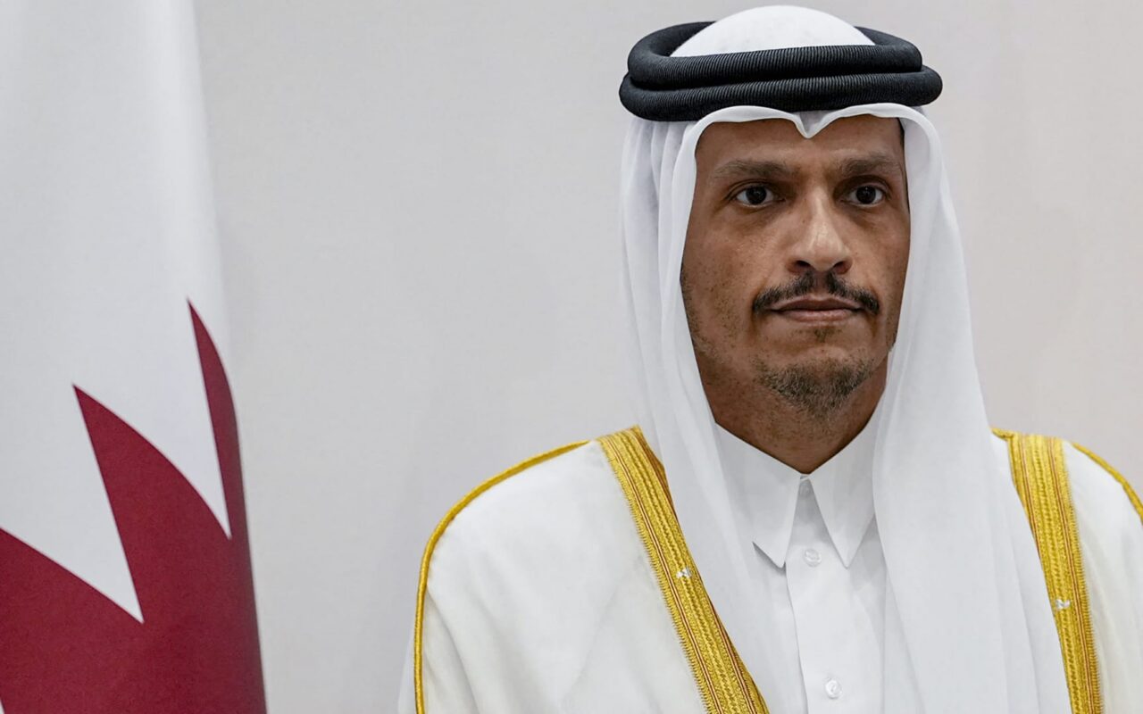 رئيس وزراء قطر يجتمع بمسؤولين إيرانيين في طهران.. ماذا بحث معهم؟