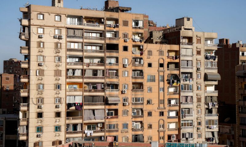 مصر تطبق أول زيادة سنوية بنسبة 15% على الإيجار القديم في سبتمبر