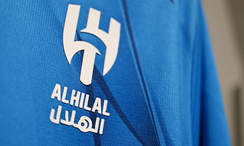 السعودية.. جدل حول تعليقين لعبدالرحمن بن مساعد عن دعم الوليد بن طلال لنادي الهلال
