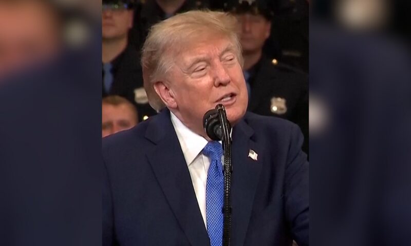 تصريح مفاجئ من ترامب بشأن مضيق هرمز وسط التصعيد مع إيران