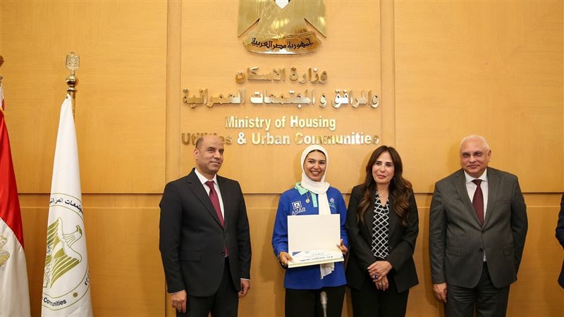 وزيرة الإسكان تبحث مع السفير الصيني بالقاهرة تعزيز ملفات التعاون المشترك