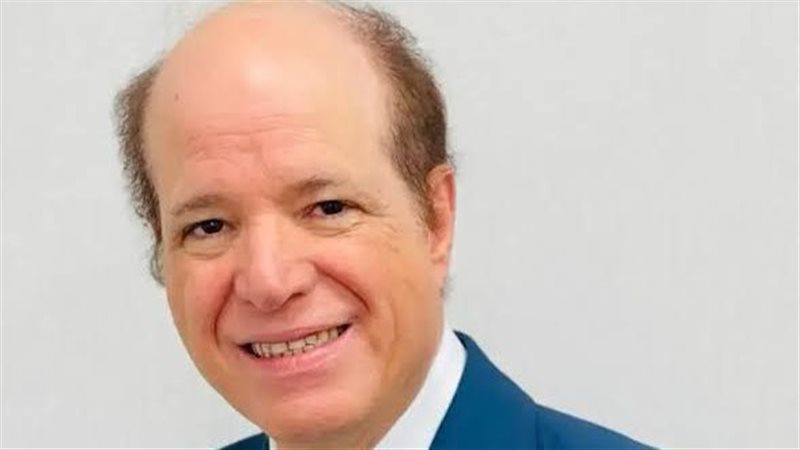 الروائي العراقي ناصر عراق: نجيب محفوظ “نعمة الدنيا” لمصر والوطن العربي