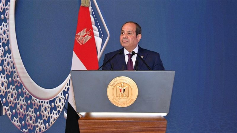 السيسي يمنح وسام العلوم والفنون من الطبقة الأولى لعدد من علماء الأزهر والأوقاف