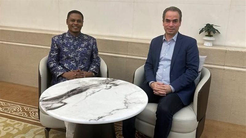 المسلماني يلتقي وزير الإعلام الصومالي في بكين ويبحث تعزيز خدمة ماسبيرو باللغتين الصومالية والعفرية