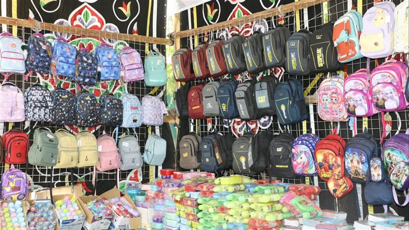 محافظ القاهرة يفتتح معرض “أهلا مدارس” في باب الشعرية