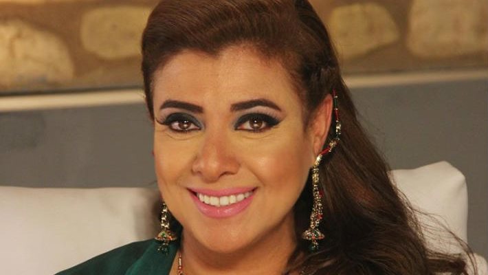 نشوى مصطفى: زوجي كان عيني اللي بشوف بيها .. واصبحت جدة الآن